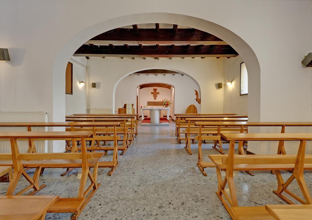 The Church Village Rome Exterior photo